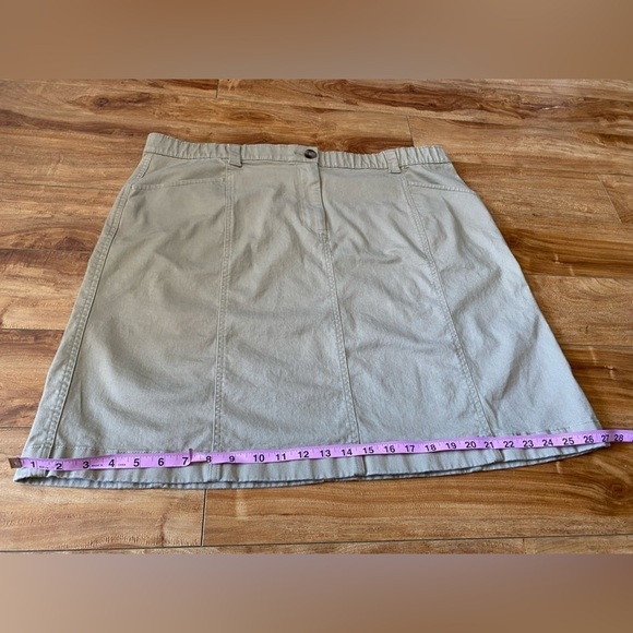 L.L Beans Women’s Plus Size Classic Fit Straight Khaki Skirt Size 20W - Picture 10 of 13